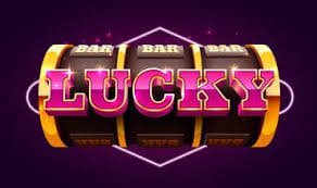 Giao diện ứng dụng mobile xstd30 hiển thị danh mục game slot và thể thao